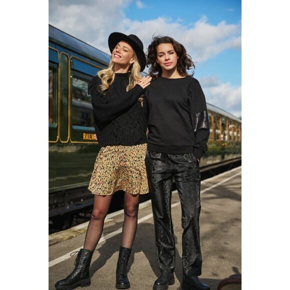 NWT ESQUALO Black Fringe Cable Knit - Picture 10 of 11